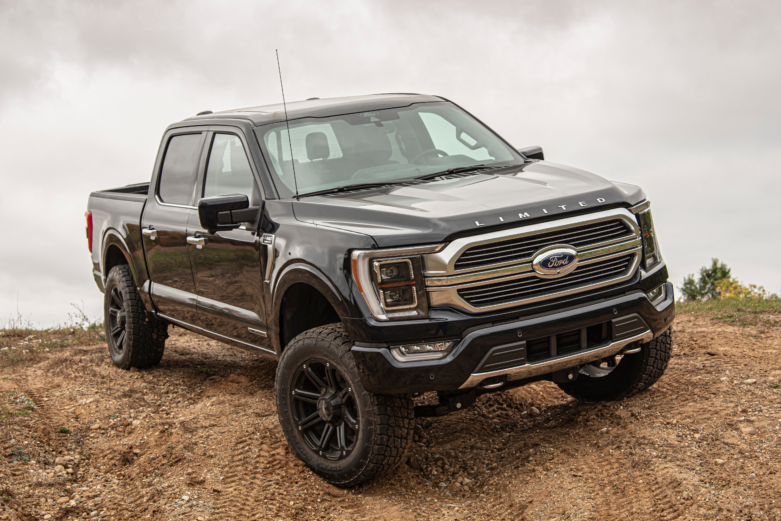 4 Inch Lift Kit - FOX 2.0 Strut - Ford F150 (21-24) 4WD