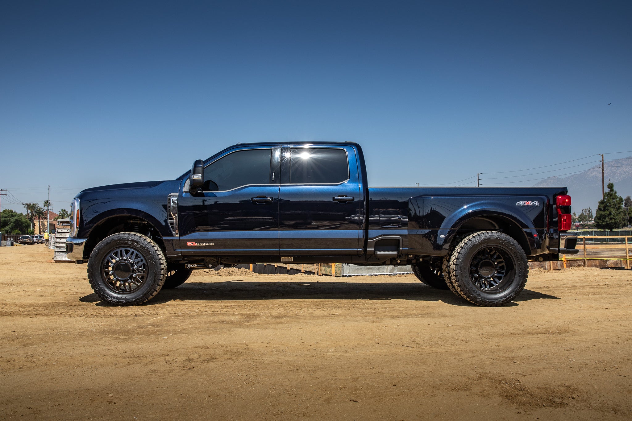 ICON 23 FORD F250/F350 2.5-3" STAGE 4 COILOVER CONVERSION SYSTEM K63164R