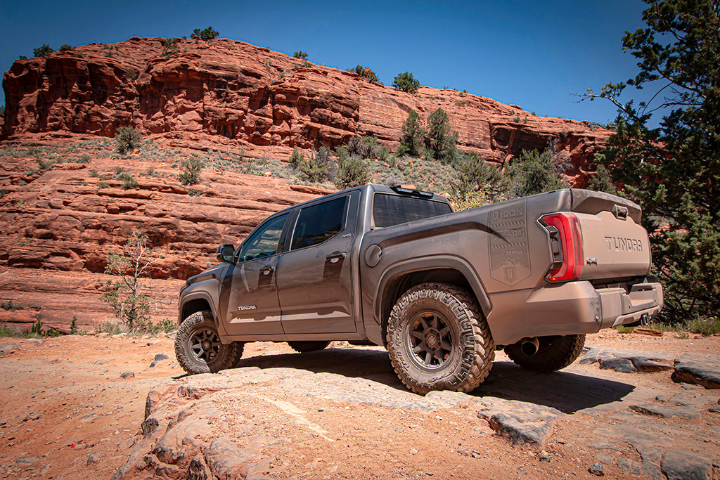 ICON 22-24 TUNDRA 0-1.5"/23-24 SEQUOIA 0-3" REAR 2.0 VS IR