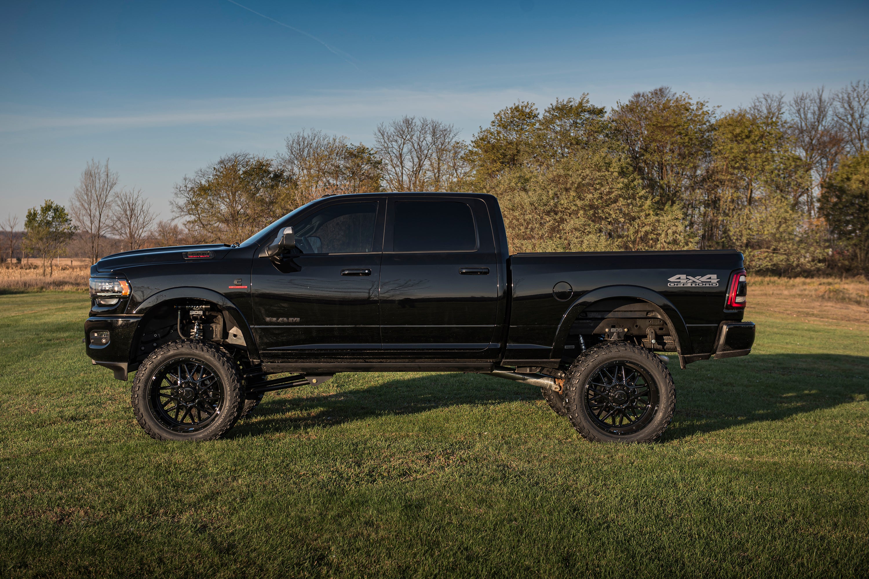 8 Inch Lift Kit w/ 4-Link - Ram 3500 (19-24) 4WD - Diesel